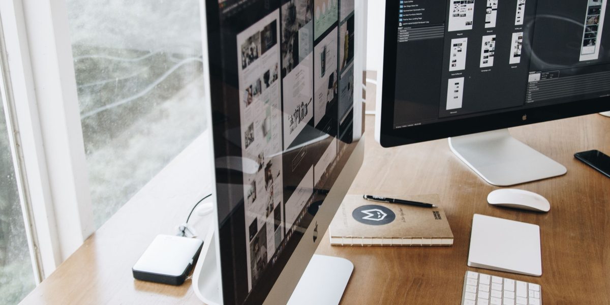 This article shows how to turn a portfolio website from a passive gallery into a consistent lead-generation engine. It covers practical design choices—like mini...