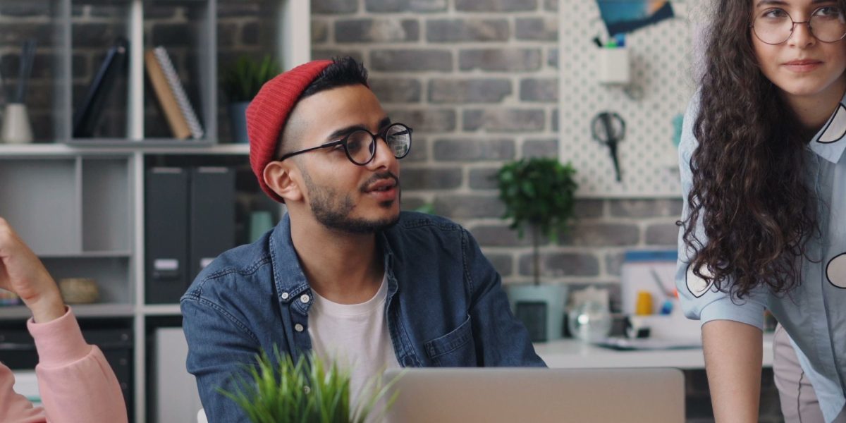 This article is a practical guide to starting an SEO service business in 2026, aimed at people who want to help small and mid-sized businesses turn