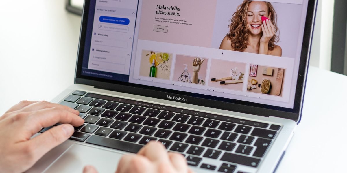 This article explains why professional e-commerce website design services are essential for small and mid-sized businesses and how the right approach turns a br...